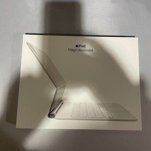 EMPTY BOX - Apple Magic Keyboard for 11-inch iPad Pro